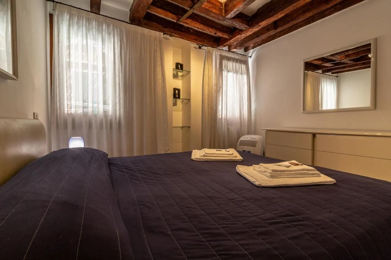 Veneziacentopercento Gorne Apartment  威尼斯